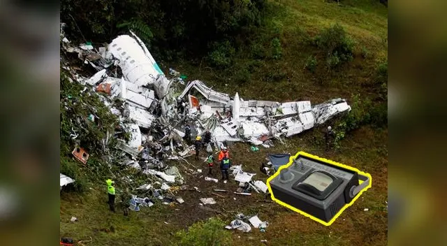 Copiloto de otro avión narra la comunicación piloto-controladora