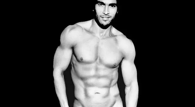 El cantante también se dedica a la actuación y mantienen un excelente físico que derrite a sus fans El cantante también se dedica a la actuación y mantienen un excelente físico que derrite a sus fans