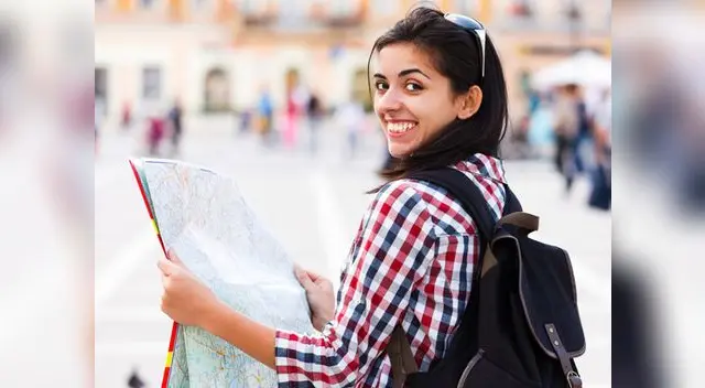 Toma mucha agua durante viaje para no deshidratarte