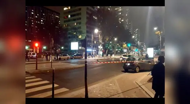 Asaltante armado toma 7 rehenes en una agencia de viajes en París.  