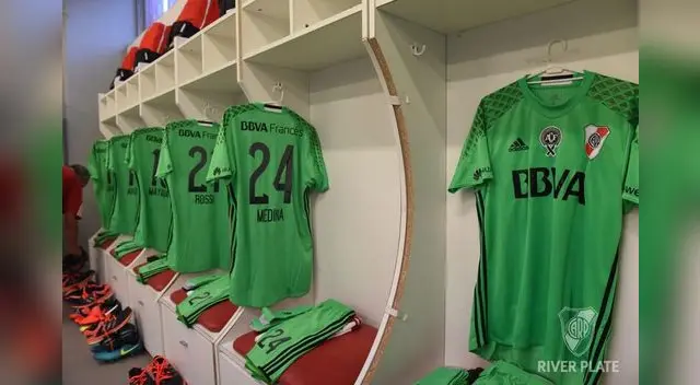 El uniforme de River en homenaje a Chapecoense El uniforme de River en homenaje a Chapecoense