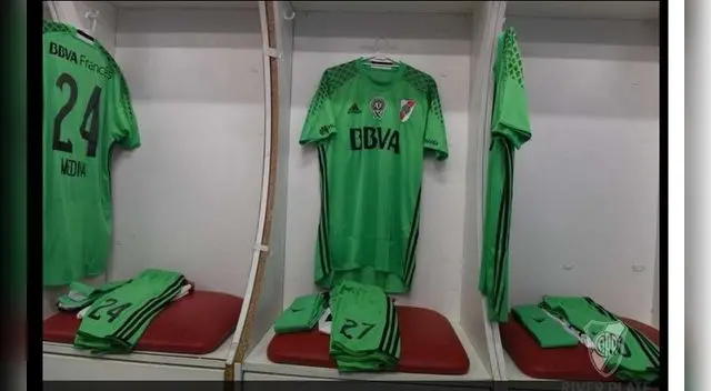 El uniforme de River en homenaje a Chapecoense El uniforme de River en homenaje a Chapecoense