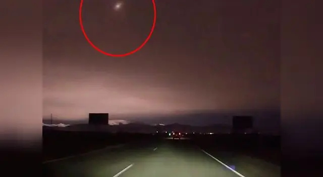 Cielo iluminado por asteroide