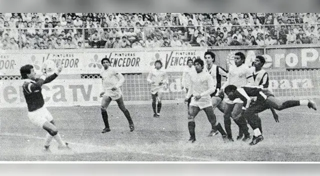 Siempre marcó Luis "Potrillo" Escobar  en los clásicos. Este fue su último tanto que le marcó a los cremas