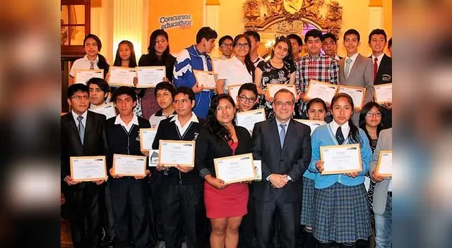 Escolares ganaron medallas en el extranjero