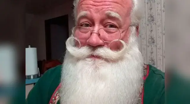 Schmitt-Matzen es el Papa Noel que acudió al hospital para cumplir el deseo de un niño con enfermedad terminal Schmitt-Matzen es el Papa Noel que acudió al hospital para cumplir el deseo de un niño con enfermedad terminal