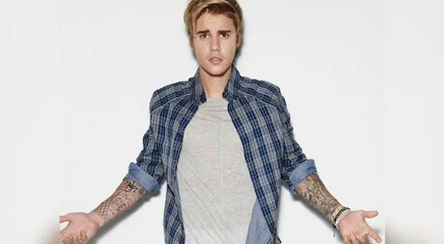 La modelo y cantante cumple los requisitos de Bieber