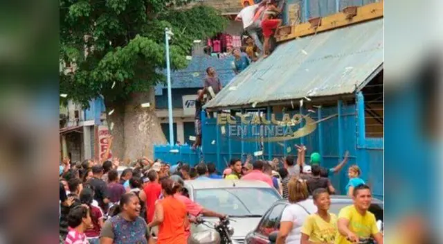 Venezuela reportan saqueos en  por falta de dinero en efectivo 