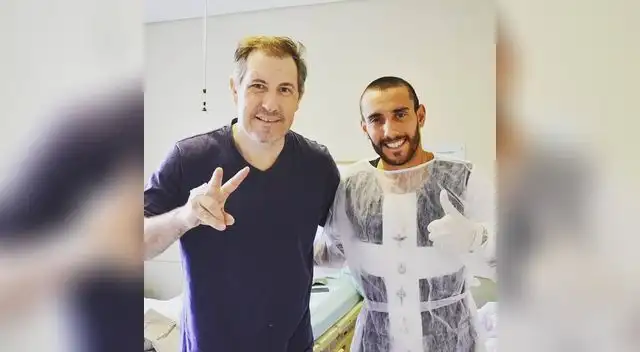 Ruschel  junto al periodista Rafael Henzel, otro de los sobrevivientes