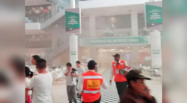 Confusión y alarme en el Jockey Plaza por humareda