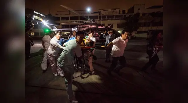 Tres policías siguen graves tras caída de bus al abismo Tres policías siguen graves tras caída de bus al abismo