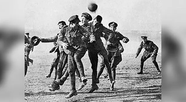 Alemanes e ingleses hicieron un alto al fuego por Navidad Alemanes e ingleses hicieron un alto al fuego por Navidad