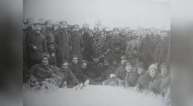 Alemanes e ingleses hicieron un alto al fuego por Navidad Alemanes e ingleses hicieron un alto al fuego por Navidad