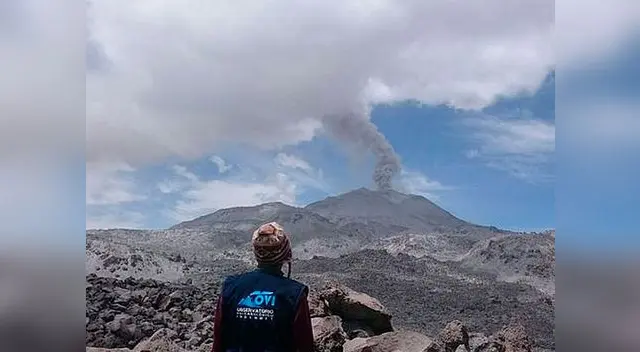 Volcán Sabancaya registró una nueva explosión 