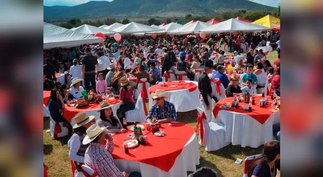 De los tres mil presentes, solo 250 eran familiares y amistades