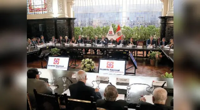 Gobierno propone distribuir 10  mil nuevos policías en las calles