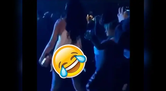 Mujer intenta realizar sexy baile pero pasa esto