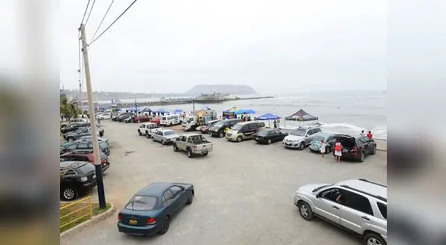 Advierten sobre cobro irregular de parqueos en las playas Advierten sobre cobro irregular de parqueos en las playas
