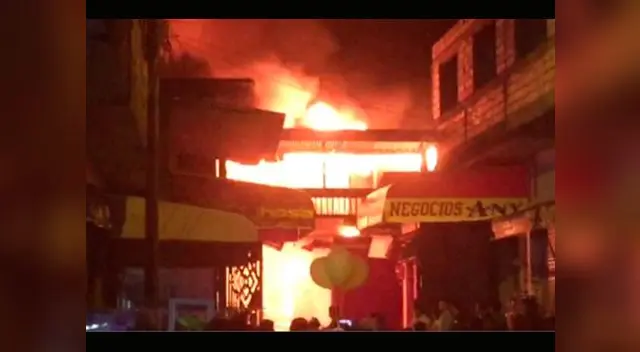 Incendio consume mercado central de Nueva Cajamarca Incendio consume mercado central de Nueva Cajamarca