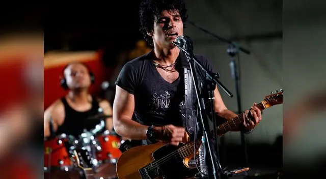 Fans felices por el regreso del querido cantante Fans felices por el regreso del querido cantante