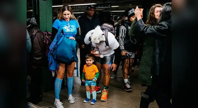 Neoyorquinos participan en curioso evento