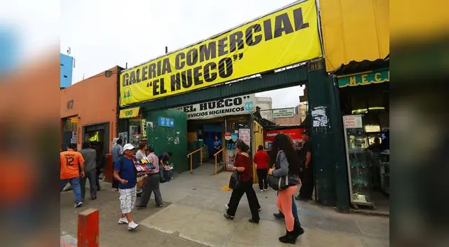 Galería comercial El Hueco
