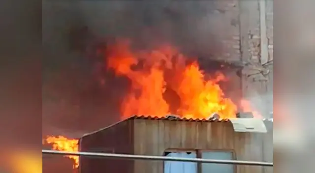 Momentos de pánico en Breña tras incendio cerca a Migraciones Momentos de pánico en Breña tras incendio cerca a Migraciones