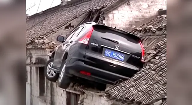 Auto empotrado en vivienda en China