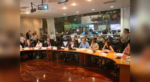 Sesión del consejo de ministros se realizó en Piura en donde postergaron el inicio del Año Escolar 2017 Sesión del consejo de ministros se realizó en Piura en donde postergaron el inicio del Año Escolar 2017