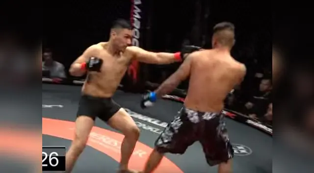 Boxeadores se golpearon en la cara al mismo tiempo Boxeadores se golpearon en la cara al mismo tiempo