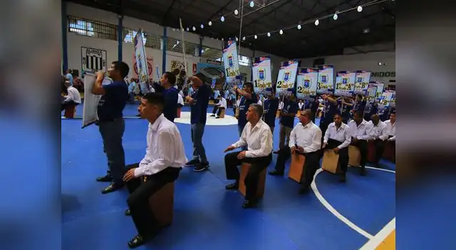 Más de 1,500 internos del penal de Lurigancho, iniciaron el Año Escolar. La ceremonia la realizó el INPE Más de 1,500 internos del penal de Lurigancho, iniciaron el Año Escolar. La ceremonia la realizó el INPE