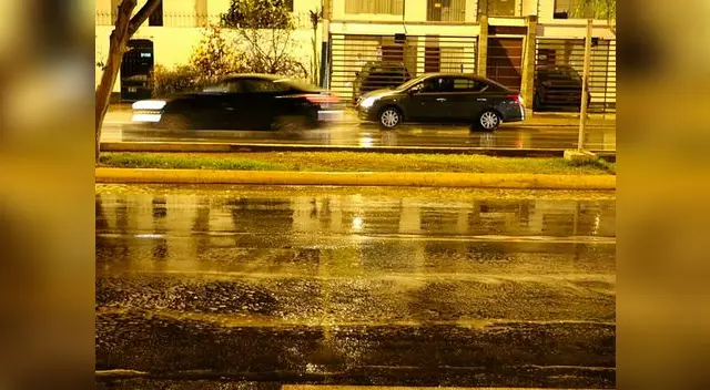 Lima fue sorprendida por una intensa llovizna