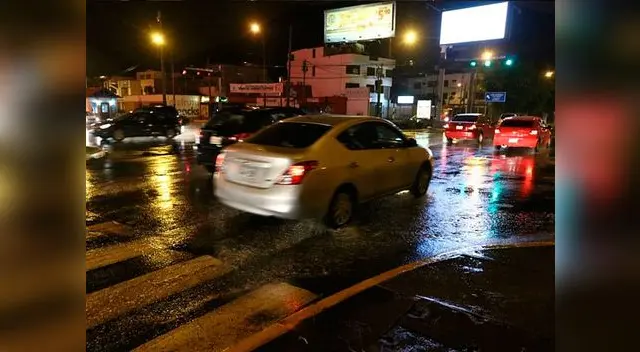 Lima fue sorprendida por una intensa llovizna