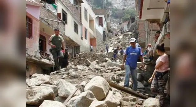 continúan desbordes en piura continúan desbordes en piura
