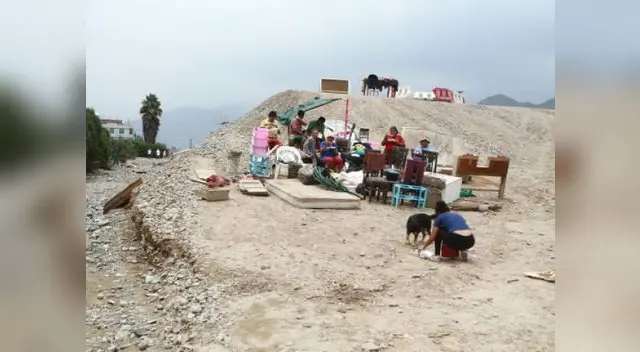 Unidos en la adversidad Unidos en la adversidad