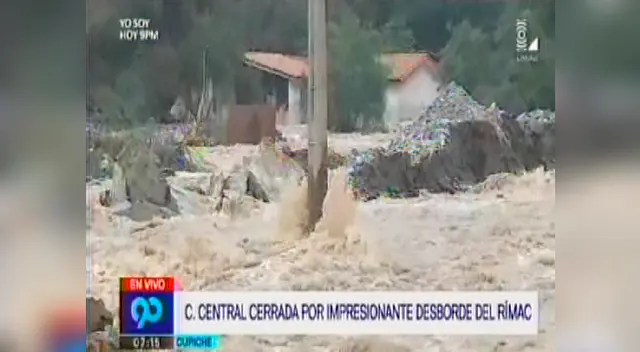 Varios negocios de la zona han quedado reducidos por las aguas