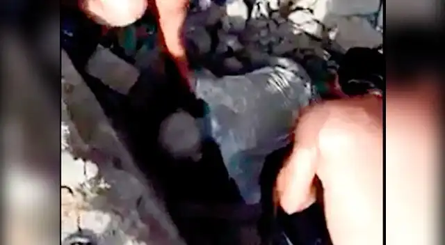 Vecinos rescataron de los escombros a anciano Vecinos rescataron de los escombros a anciano