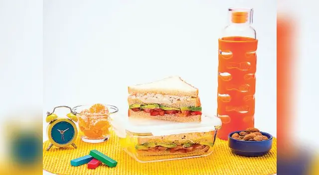 Sánguche triple de pollo