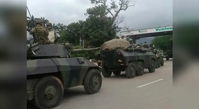 Colombia despliega sus tanques militares a la frontera con Venezuela