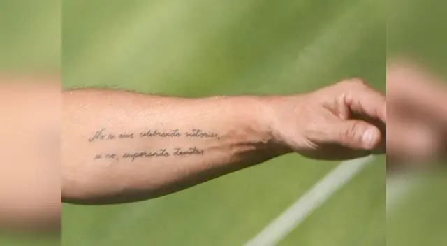 Frase del Che Guevara que Sampaoli se tatuó en su brazo Frase del Che Guevara que Sampaoli se tatuó en su brazo