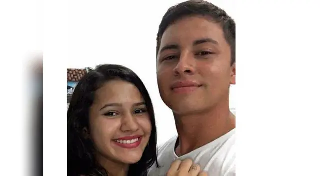 Nadie imagino que detrás de la foto ocurriría algo insólito Nadie imagino que detrás de la foto ocurriría algo insólito