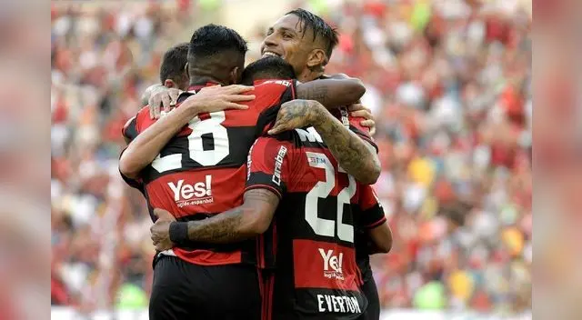 Paolo celebra el tanto de Everton