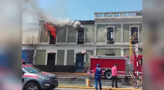 Las personas del lugar se habrían negado a salir del edificio por miedo a perder sus cosas