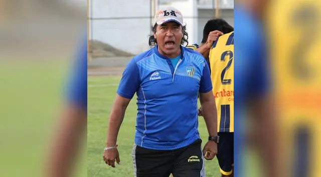 Lizandro Barbarán, técnico del Credicoop San Román casi sufre infarto. FOTO: Visión Deportiva Lizandro Barbarán, técnico del Credicoop San Román casi sufre infarto. FOTO: Visión Deportiva