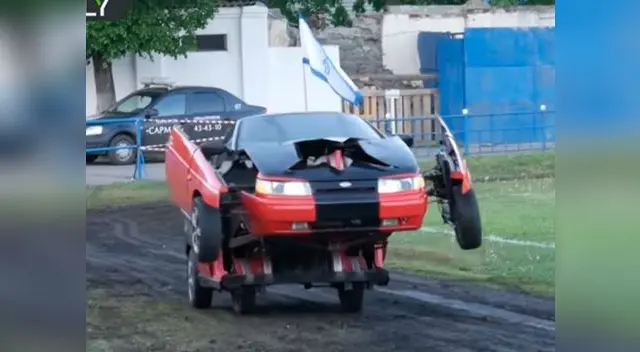 Conoce el auto 'Transformer' que fue creado en Rusia Conoce el auto 'Transformer' que fue creado en Rusia