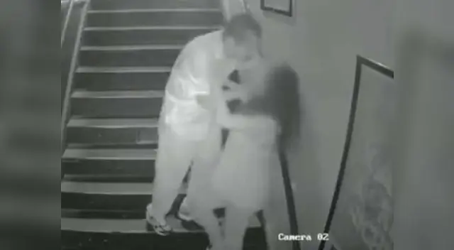 Cámara de seguridad capta a un hombre mientras intenta violar a una mujer Cámara de seguridad capta a un hombre mientras intenta violar a una mujer