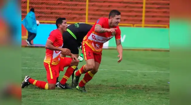Villamayor corre a festejar su gol. FOTO: Manuel Tovar Villamayor corre a festejar su gol. FOTO: Manuel Tovar