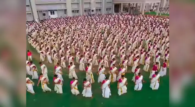 Miles de bailarinas indias lograron el Récord Guinness Miles de bailarinas indias lograron el Récord Guinness