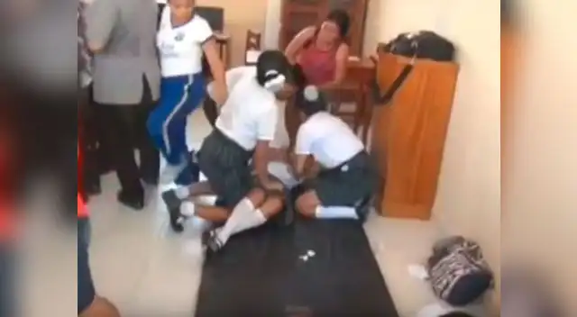 Momentos de angustia se vivieron en colegio en Tarapoto