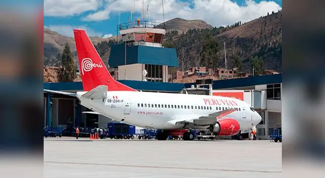 Avión de Peruvian Airlines sufrió percance en Cusco Avión de Peruvian Airlines sufrió percance en Cusco